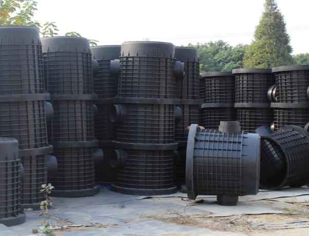 室內的排水管如何接入塑料檢查井?